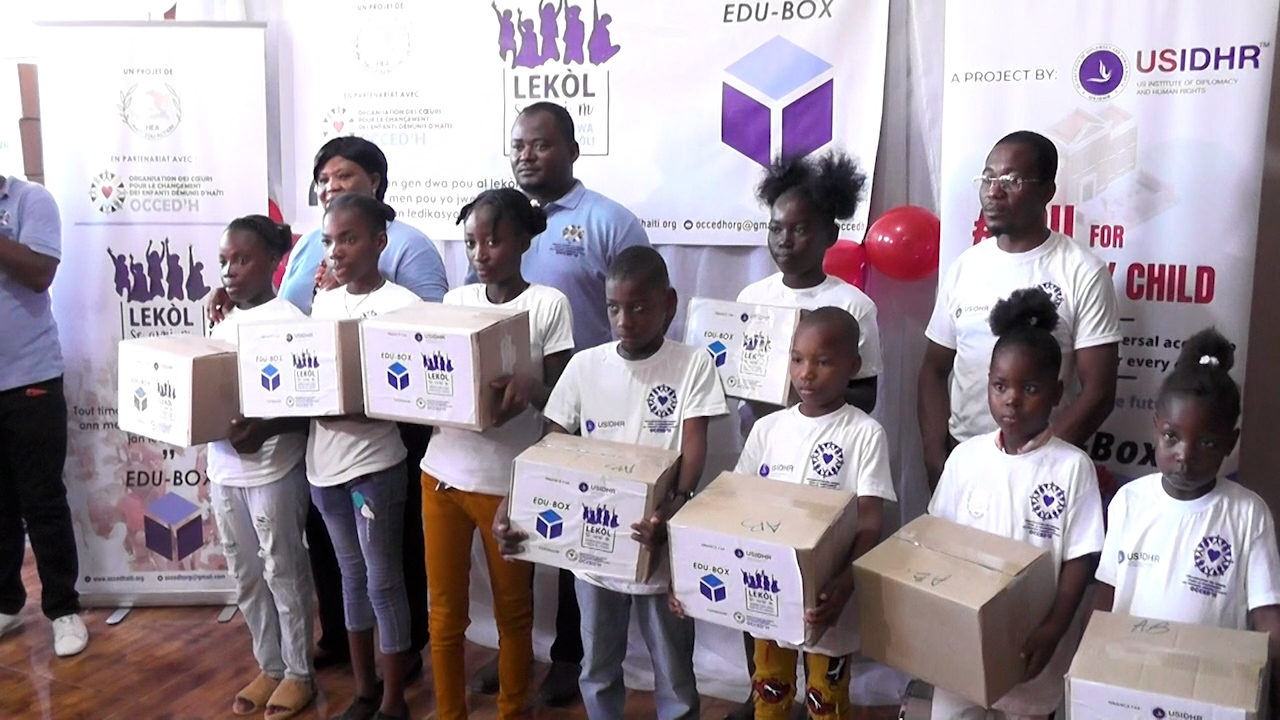 200 kits offerts aux enfants défavorisés par l'OCCED'H et HEA Haïti Éducation